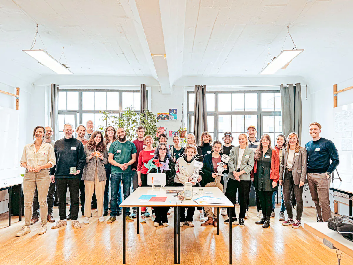 Broschüre aus dem Projekt Engage mit Illustrationen zu Beteiligung an der Energiewende