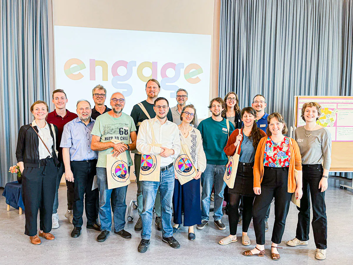 Broschüre aus dem Projekt Engage mit Illustrationen zu Beteiligung an der Energiewende