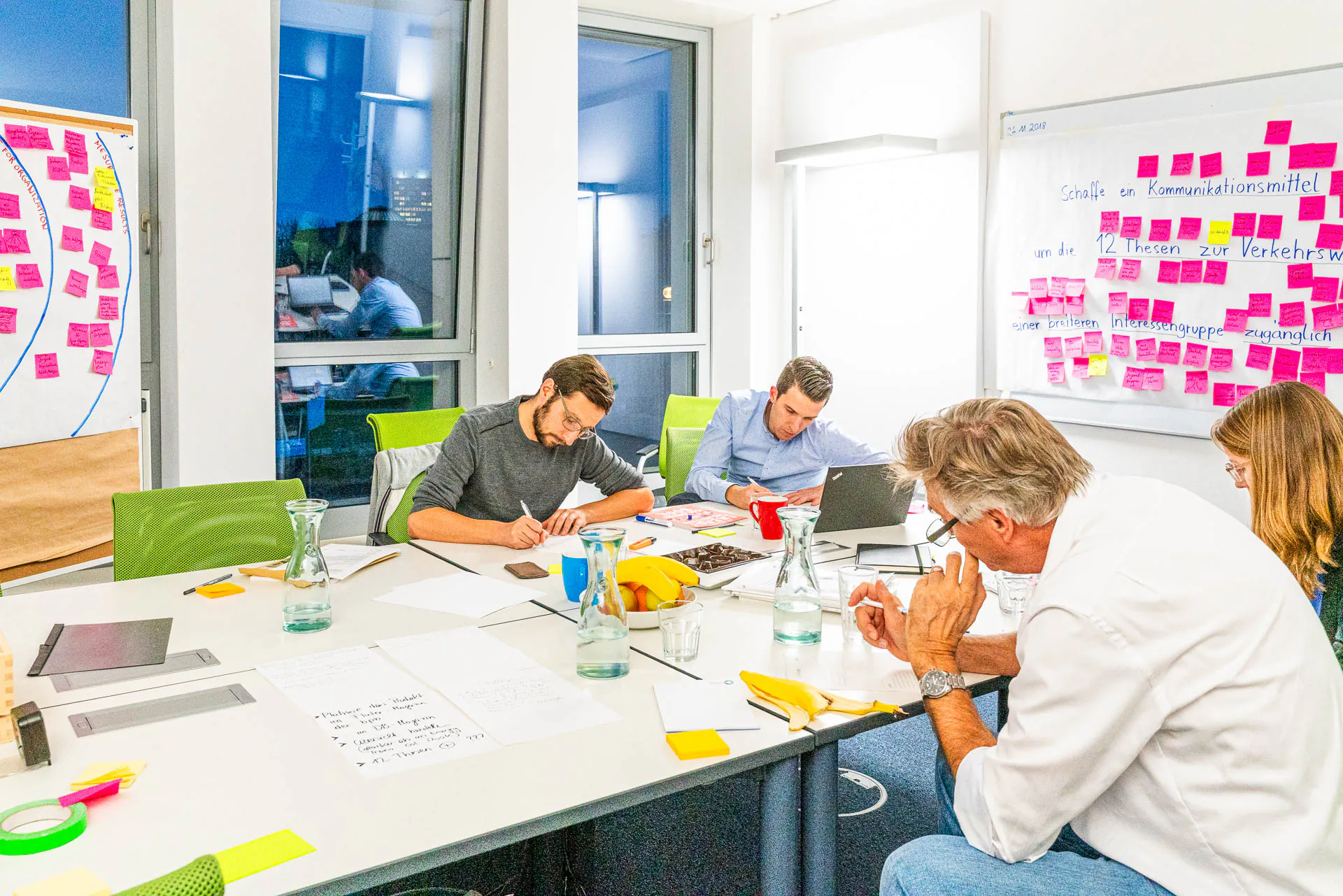 Workshop-Situation 18 – Agora Verkehrswende, Infographic Novel „Abgefahren!“